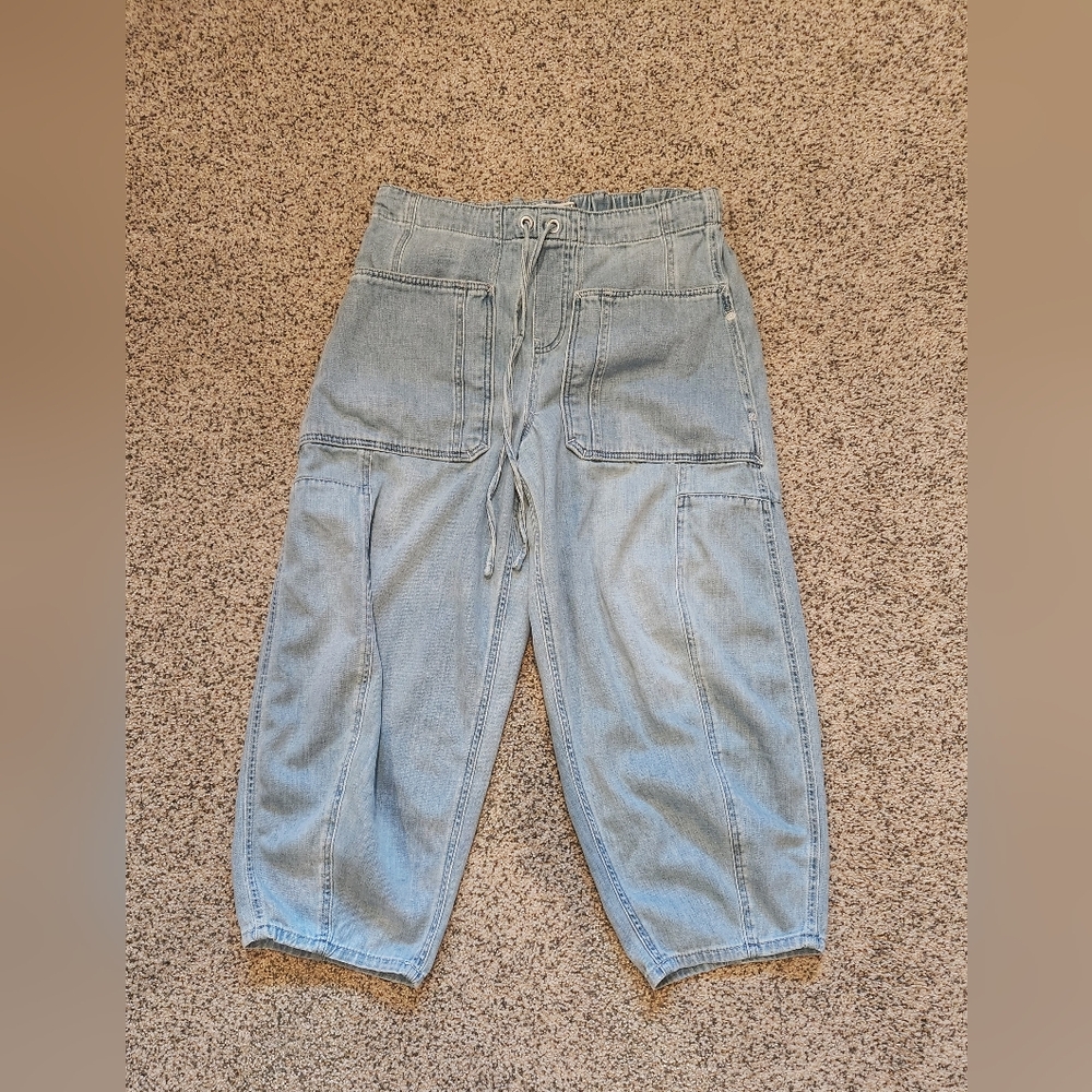 We The Free Silverton Puddle Barrel Jeans size M